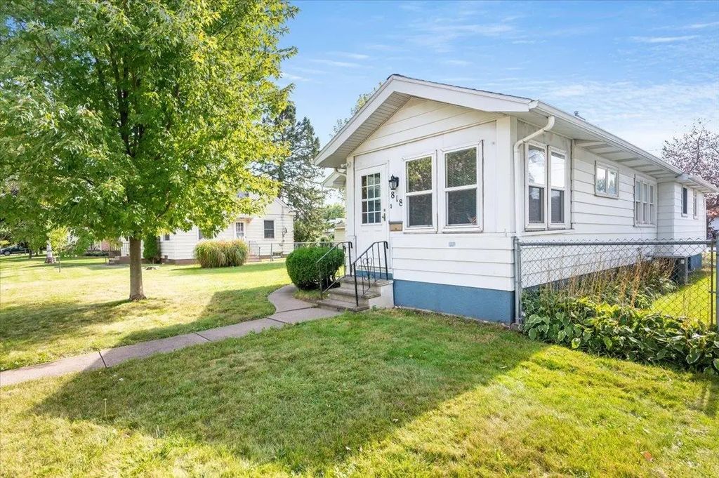818 Lincoln St, Superior