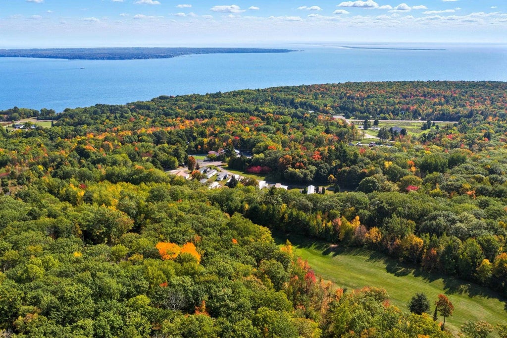 85xxx Apple Hill Rd, Bayfield