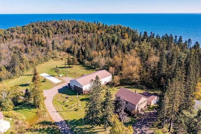4892 Hwy 61 N, Beaver Bay
