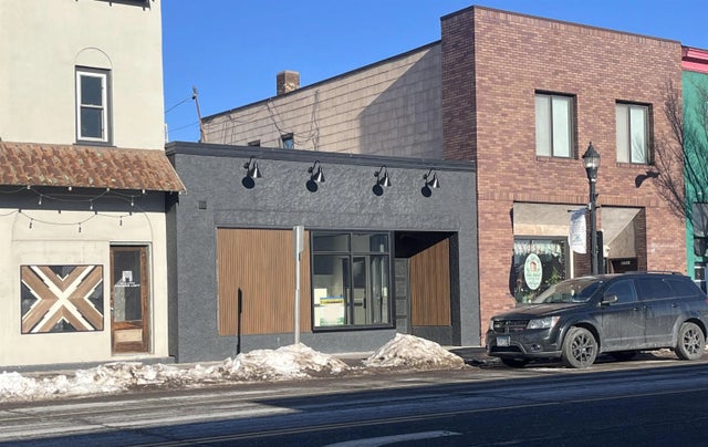 5723 Grand Ave, Duluth