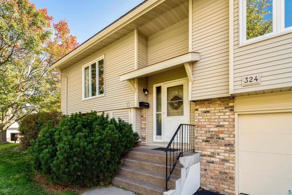324 Wildwood Dr 324, Duluth