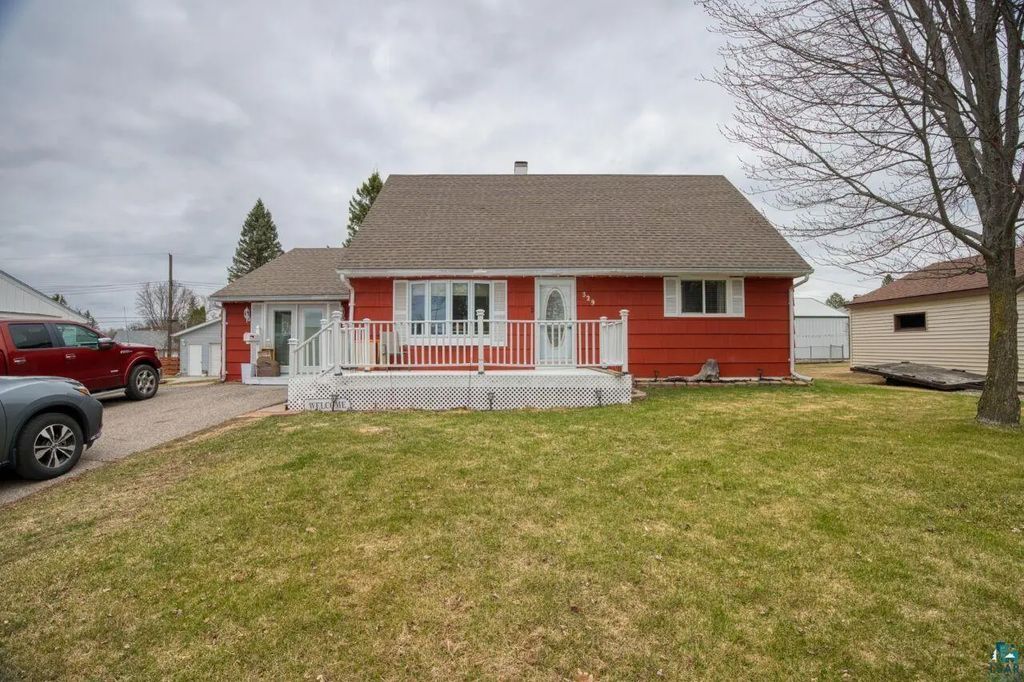 329 Wyandotte Rd, Hoyt Lakes