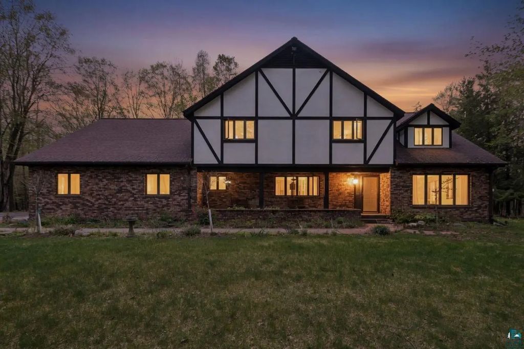 2213 Maple Ln, Ashland