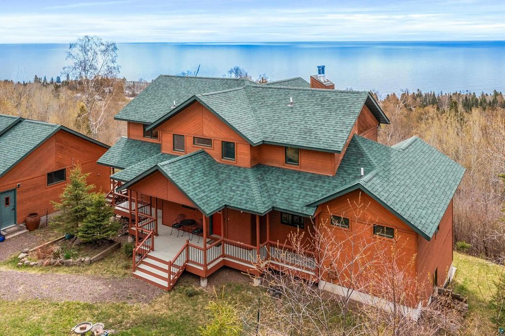 96 Hoaglund Dr, Tofte
