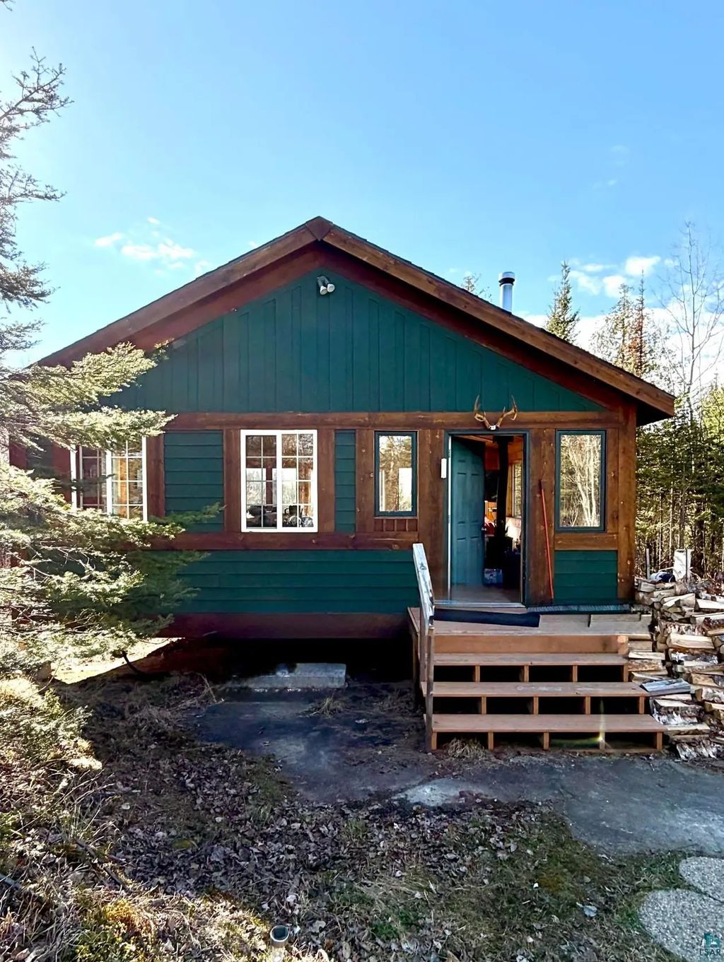 1537 Camp 20 Rd, Hovland