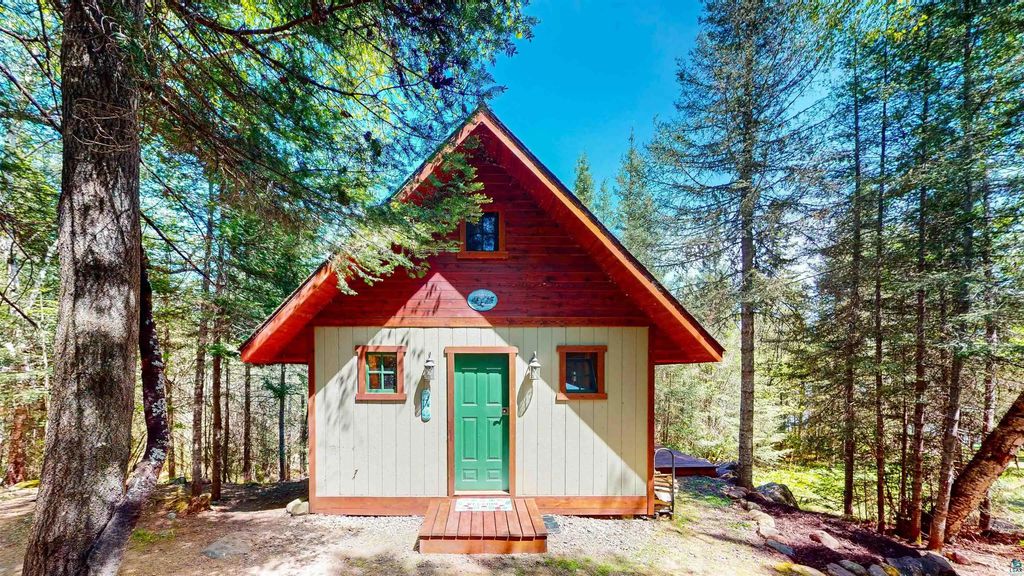 38 Christine Point Rd, Lutsen