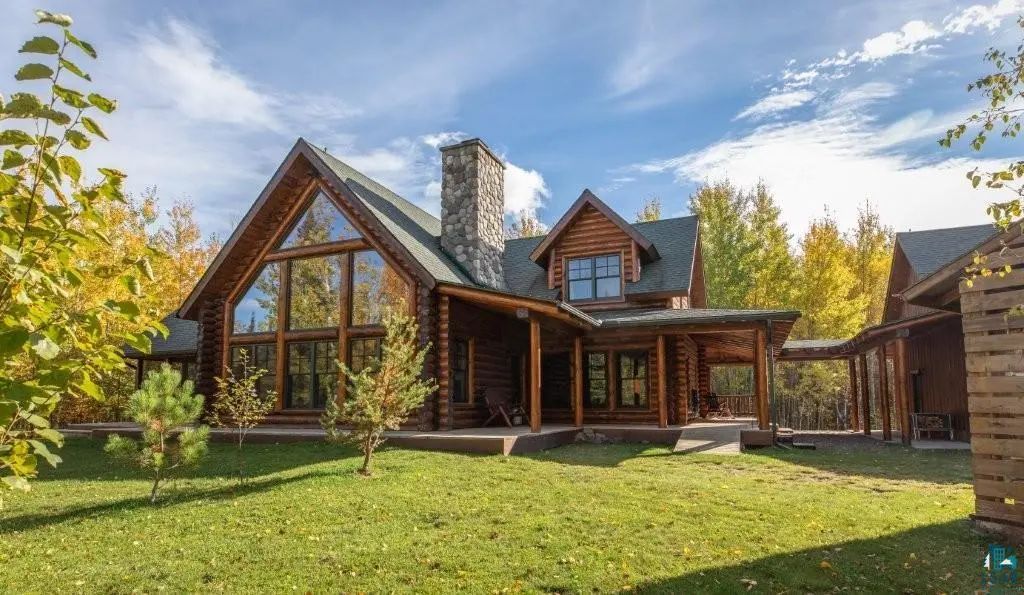48 Wolf Point Tr, Grand Marais