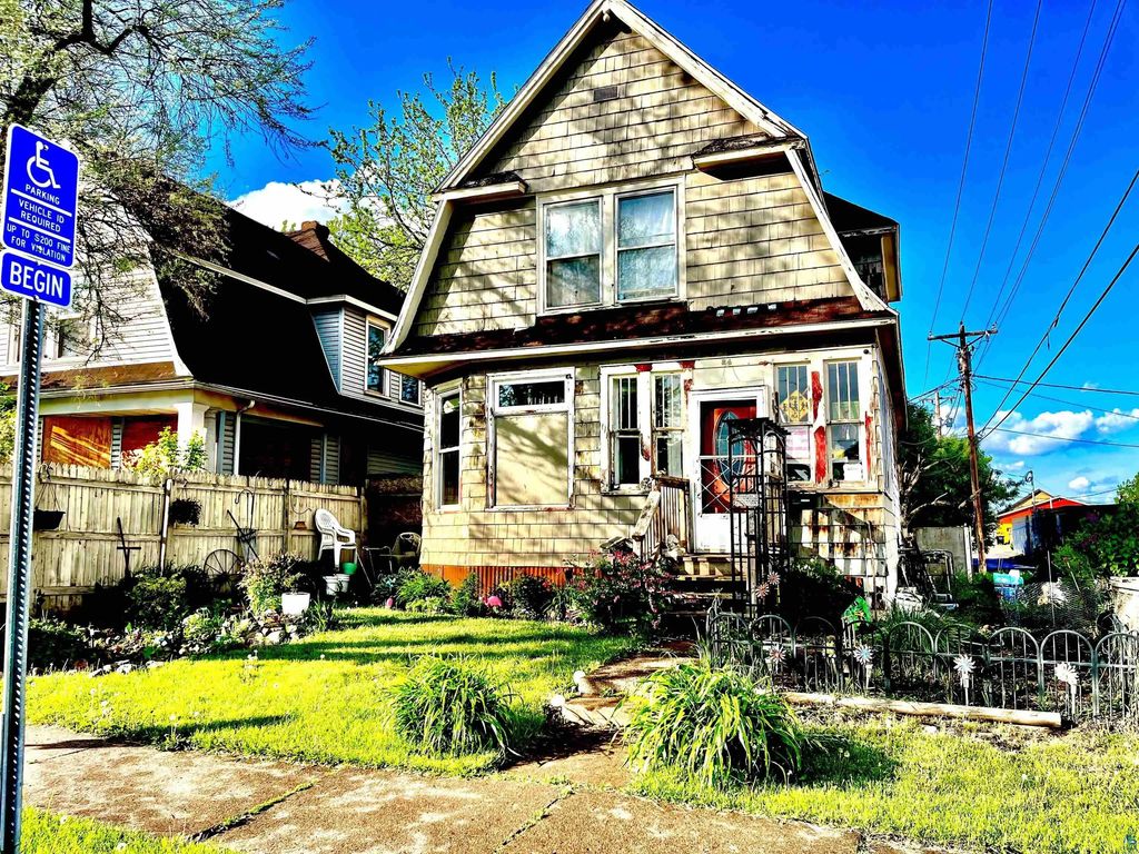 24 N 25th Ave W, Duluth