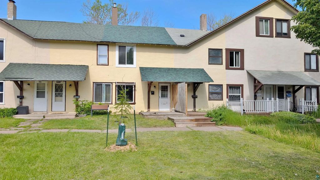 1447 90th Ave W, Duluth