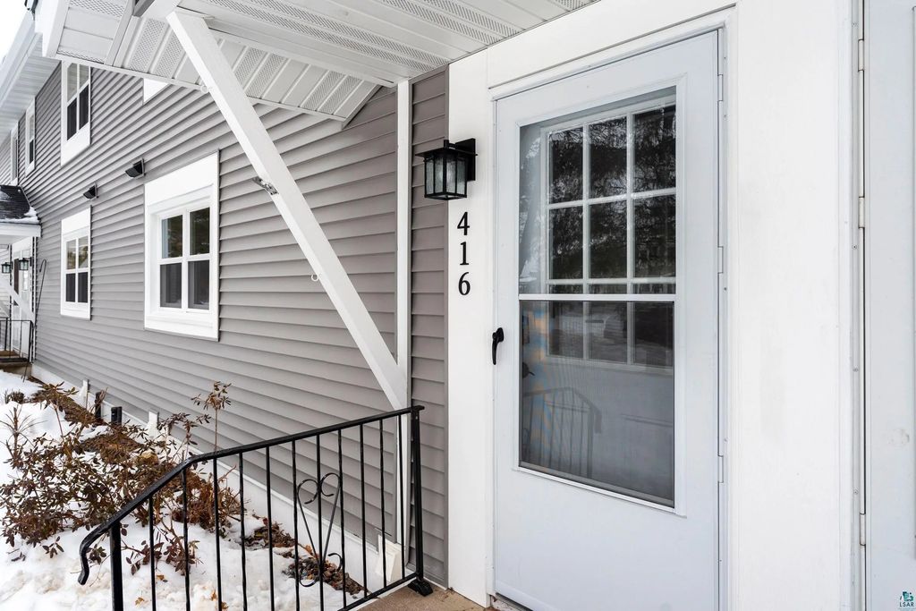 416 Kelly Cr 416, Duluth