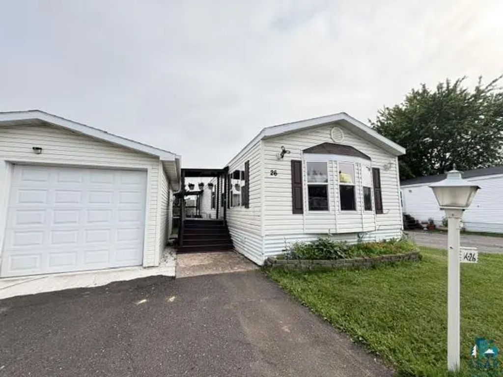 26 Kalmia Dr, Duluth