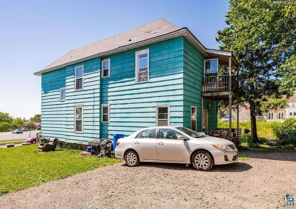 2403 & 2407 W 3rd St, Duluth
