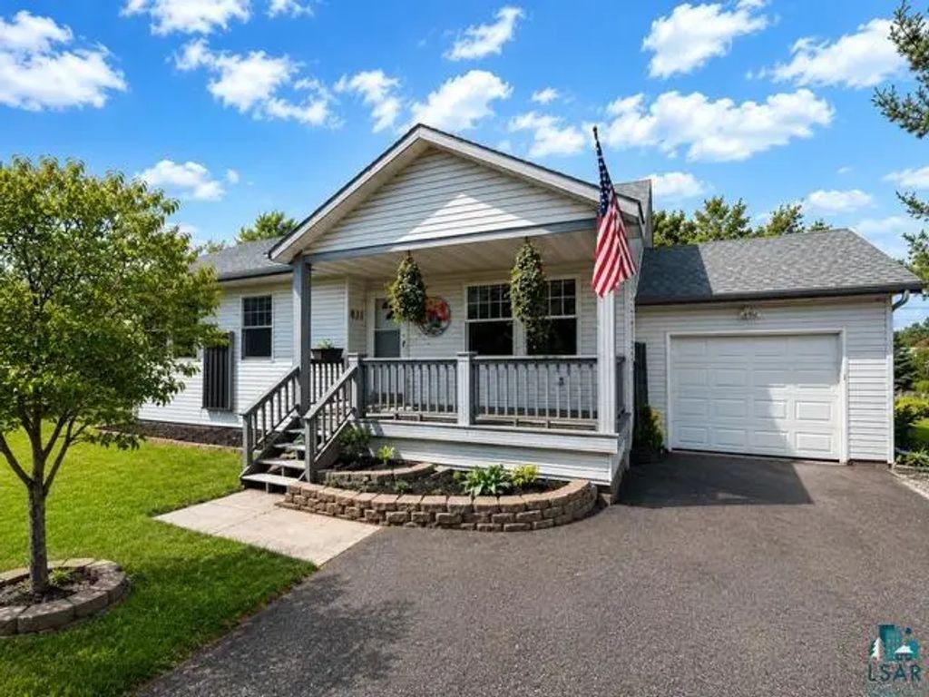 831 Commonwealth Ave, Duluth