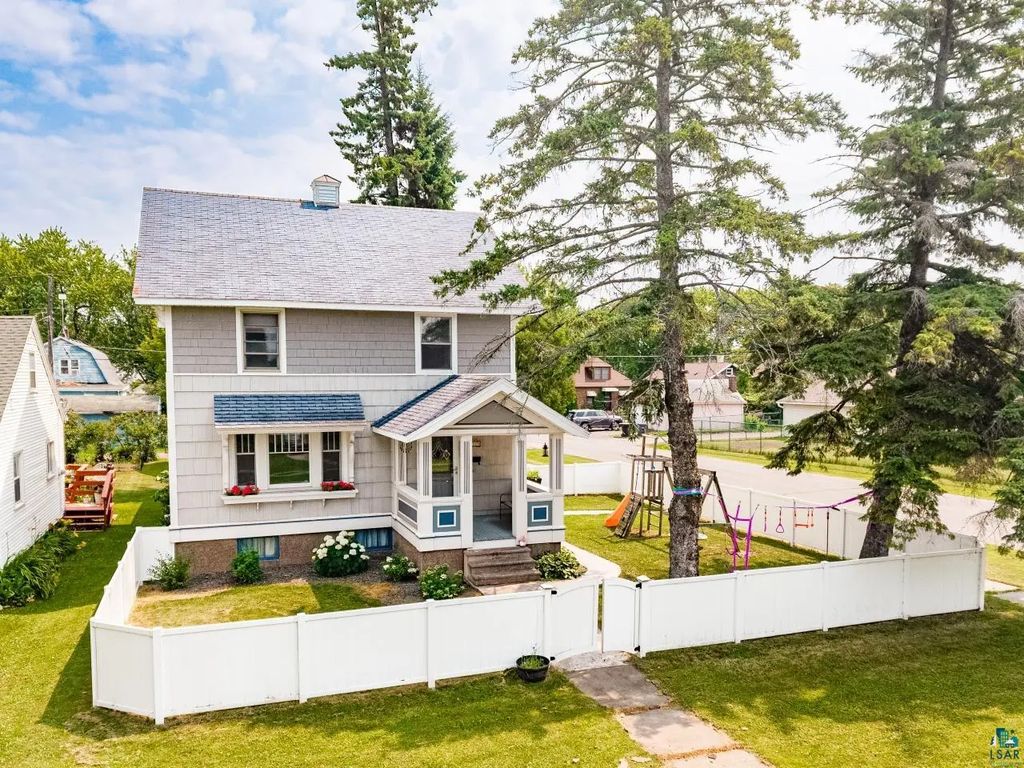 2220 Wyoming Ave, Superior