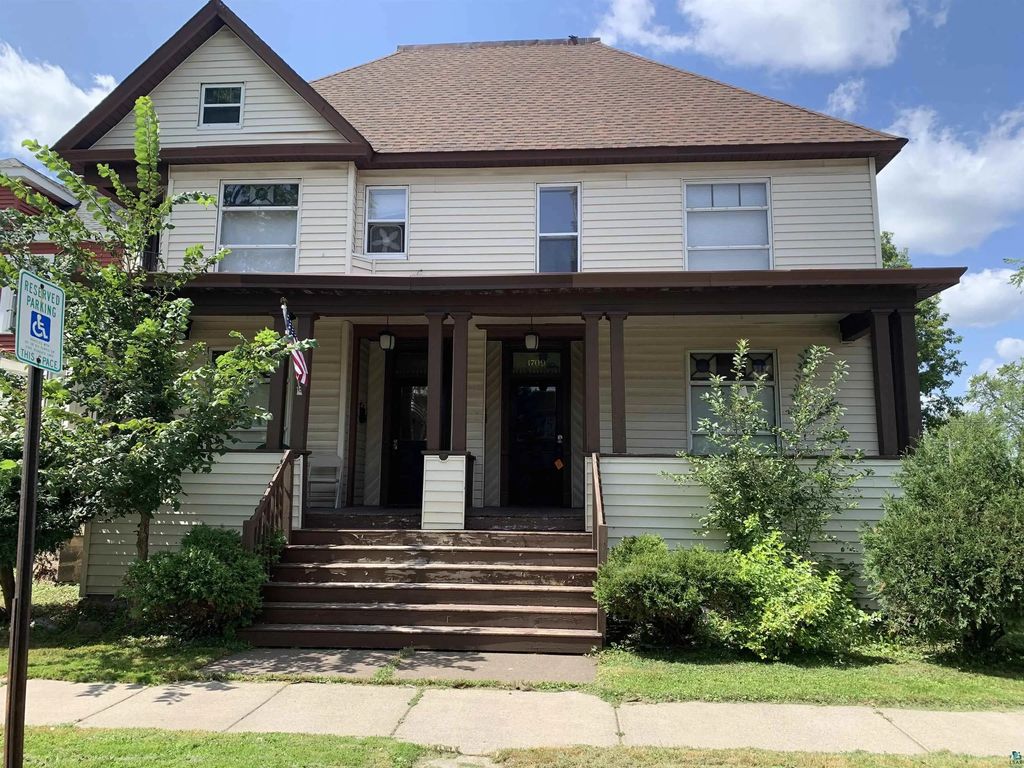 1709 John Ave, Superior