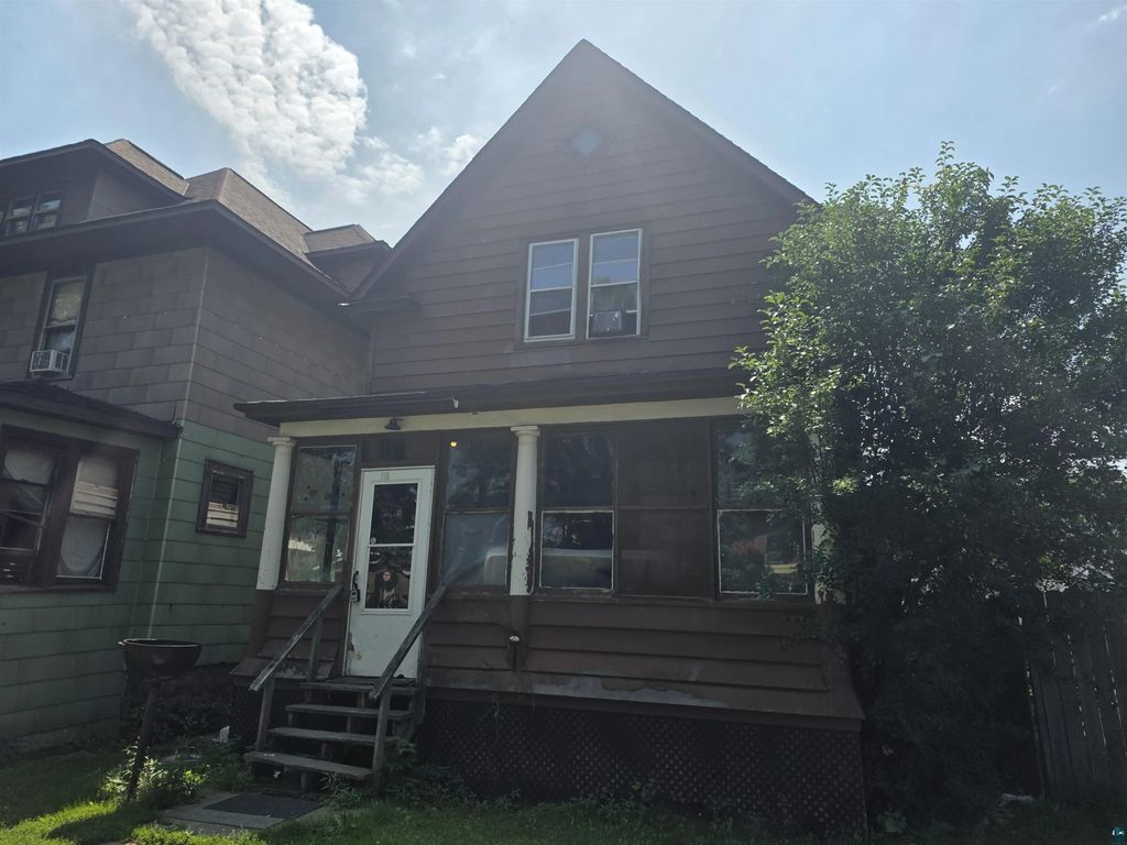 118 2nd St S, Virginia