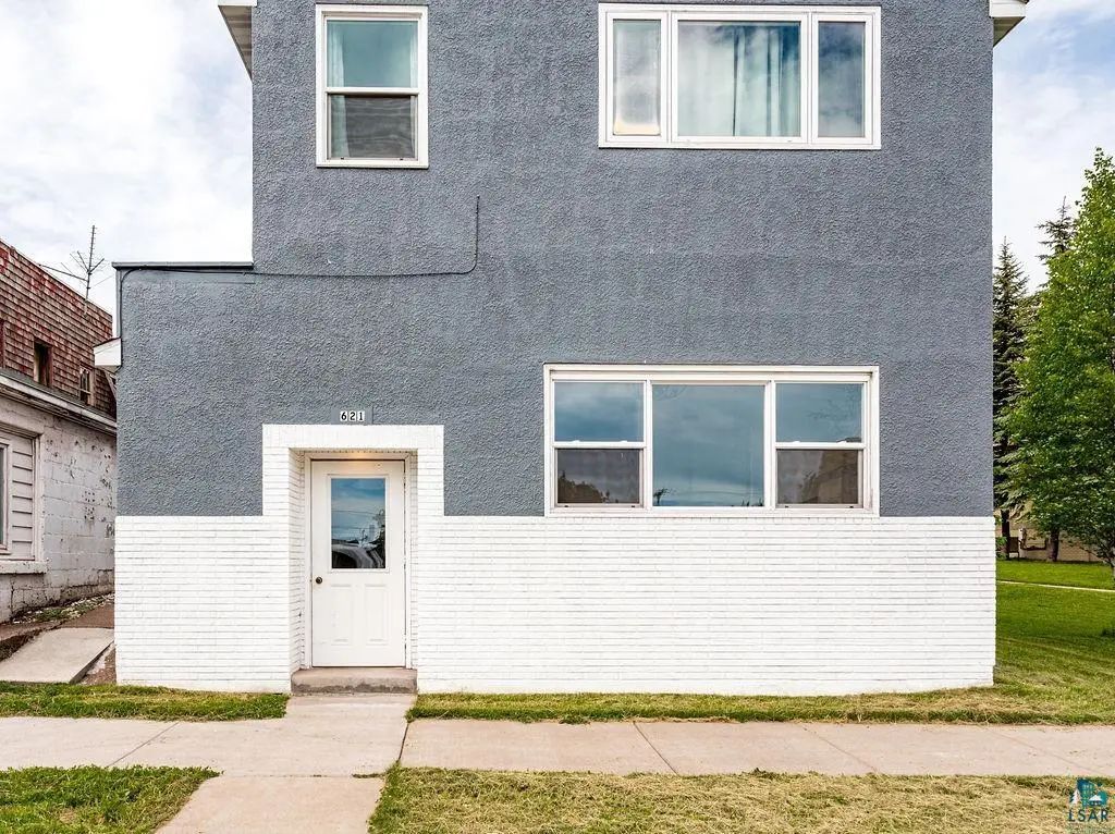 621 3rd Ave, Two Harbors