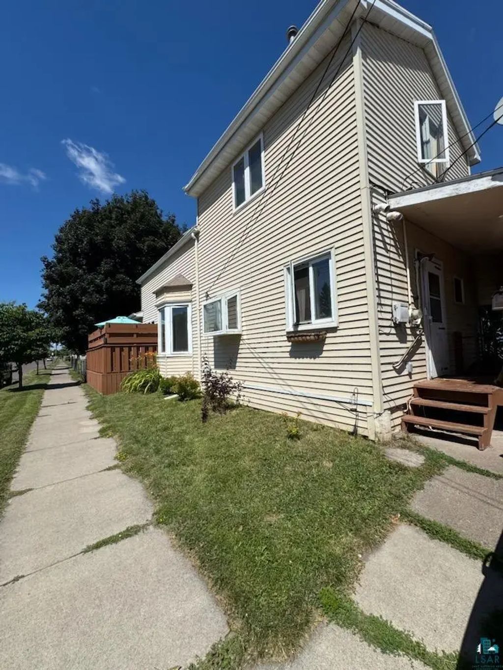 528 Clough Ave, Superior