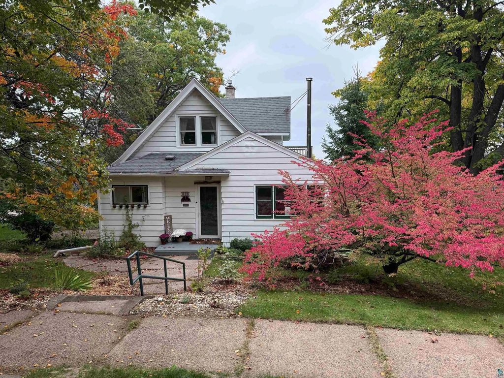 614 Sparkman Ave, Duluth