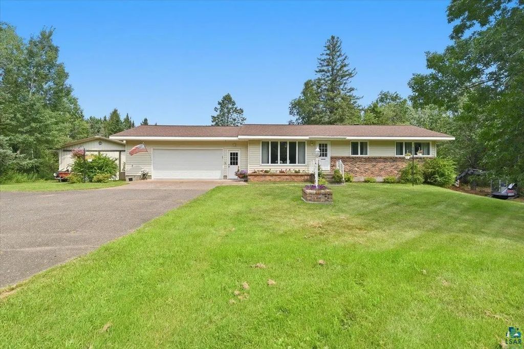 25 N Cloquet Rd E, Esko