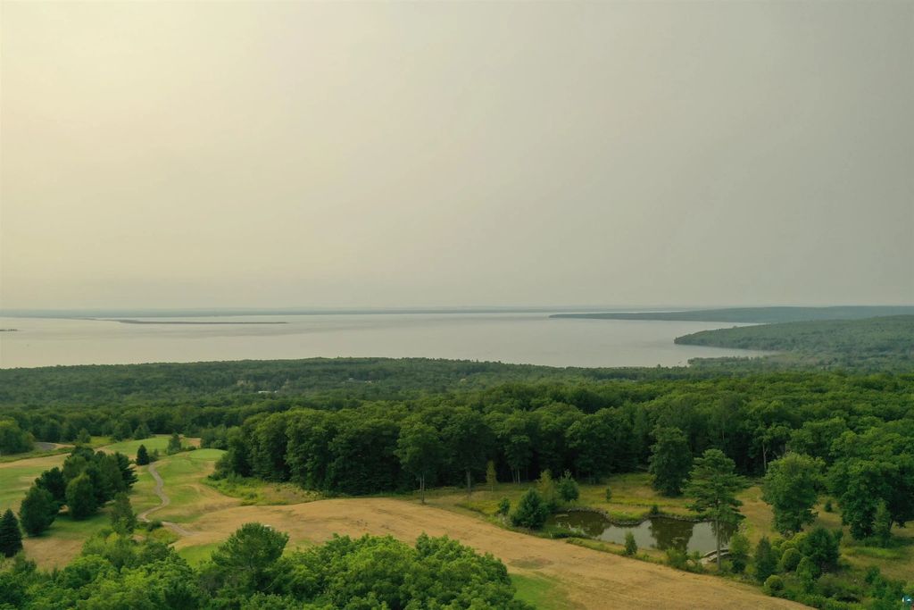 84xxx Raspberry Ln, Bayfield
