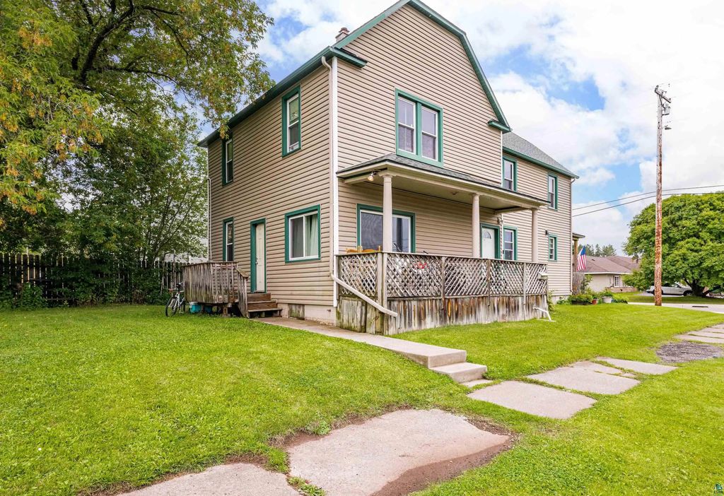 201 E Mccuen St, Duluth