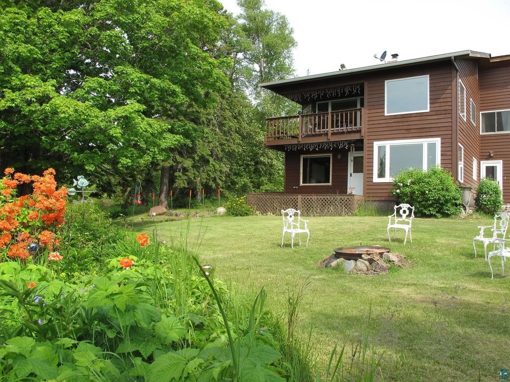 5640 County Rd 35, Lutsen