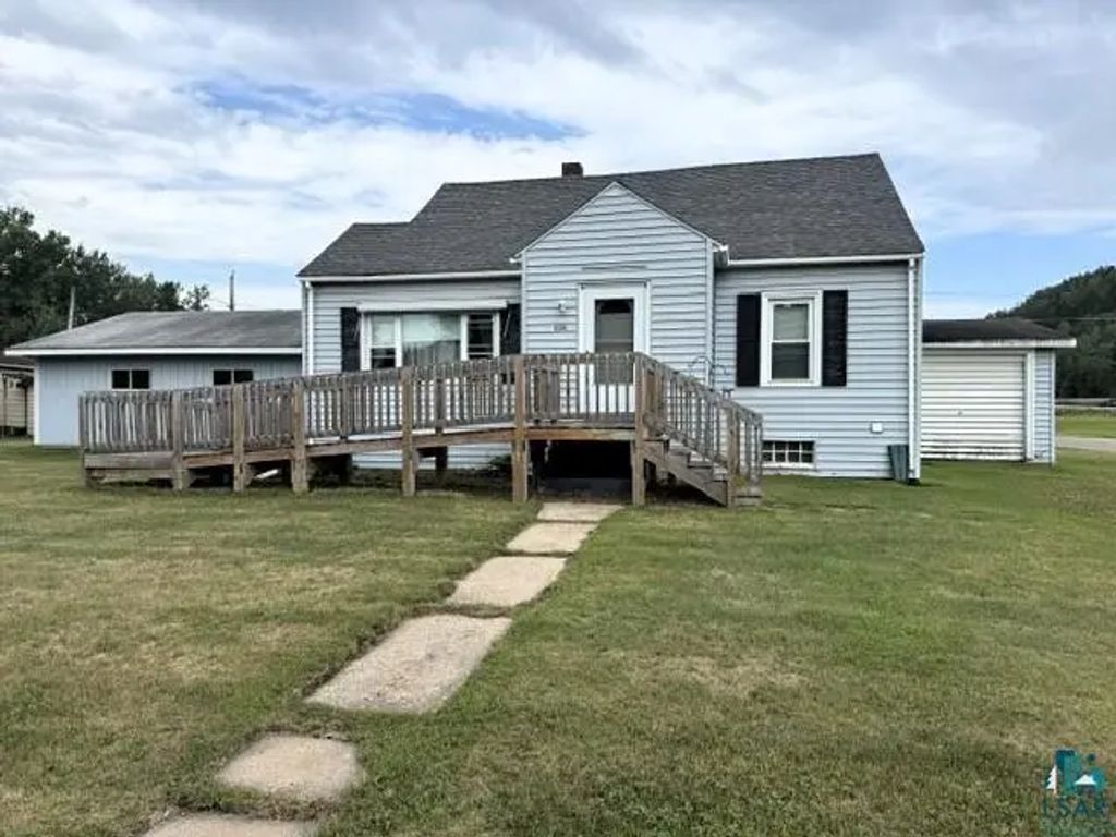 997 S Gary St, Calumet