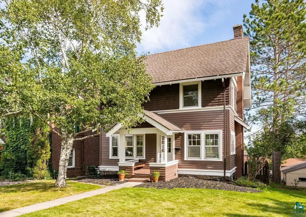 2816 E 1st St, Duluth