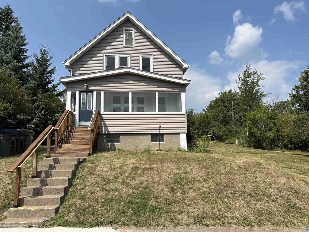 3005 Wellington St, Duluth