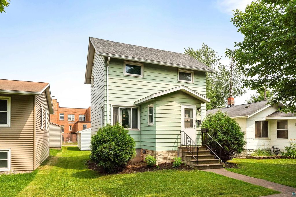 122 S 60th Ave W, Duluth