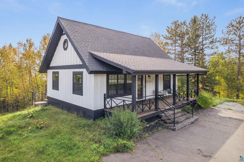 1050 Main St, Beaver Bay