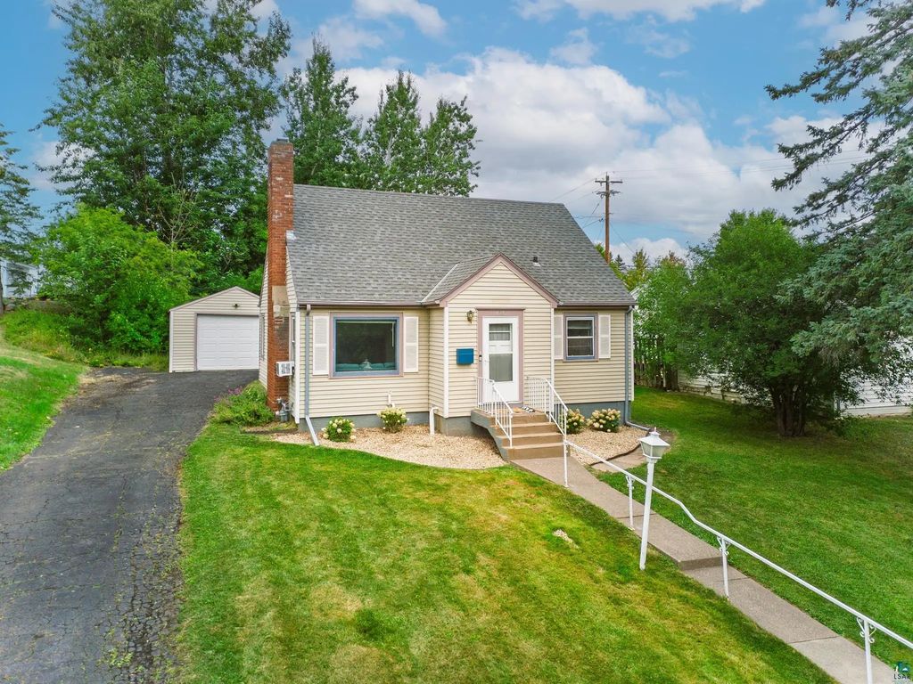 5127 Oneida St, Duluth