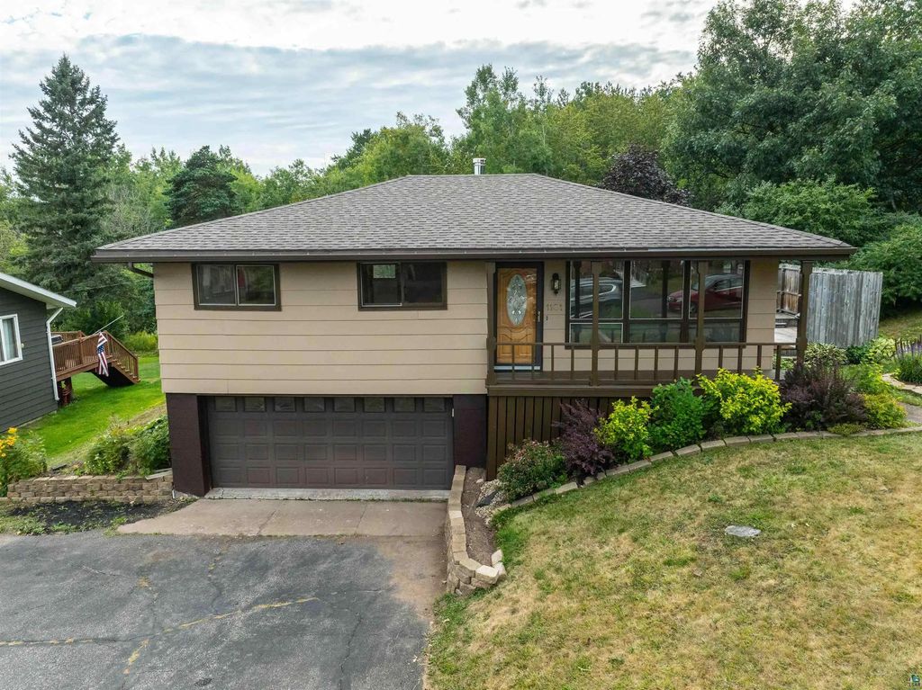 1101 Acacia Ave, Proctor