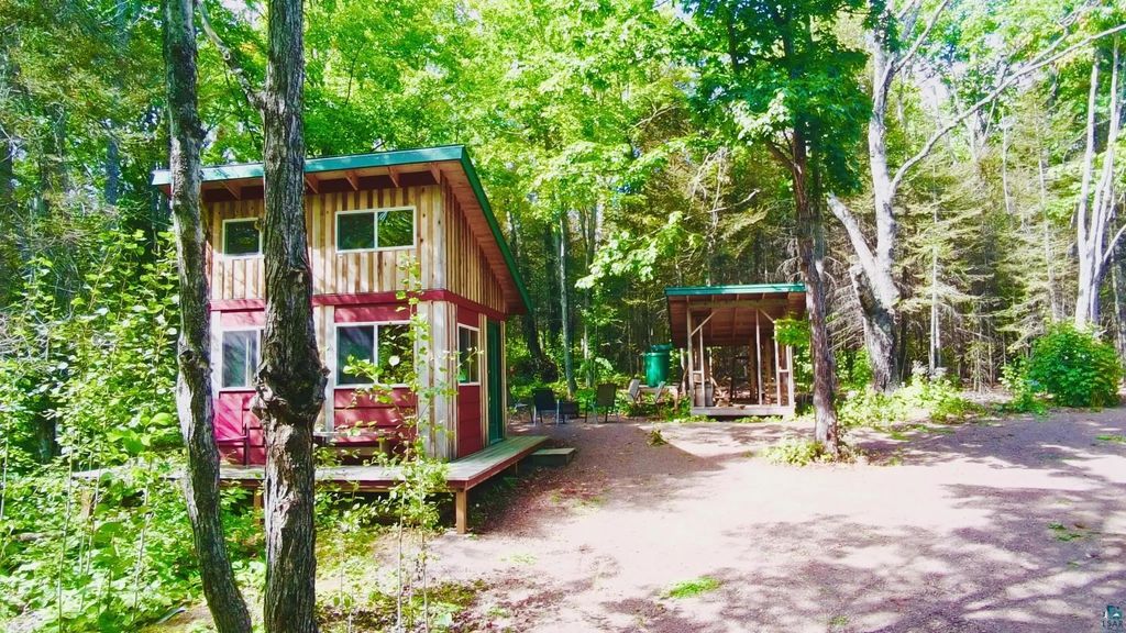 109 Sobanja Ln, Grand Marais