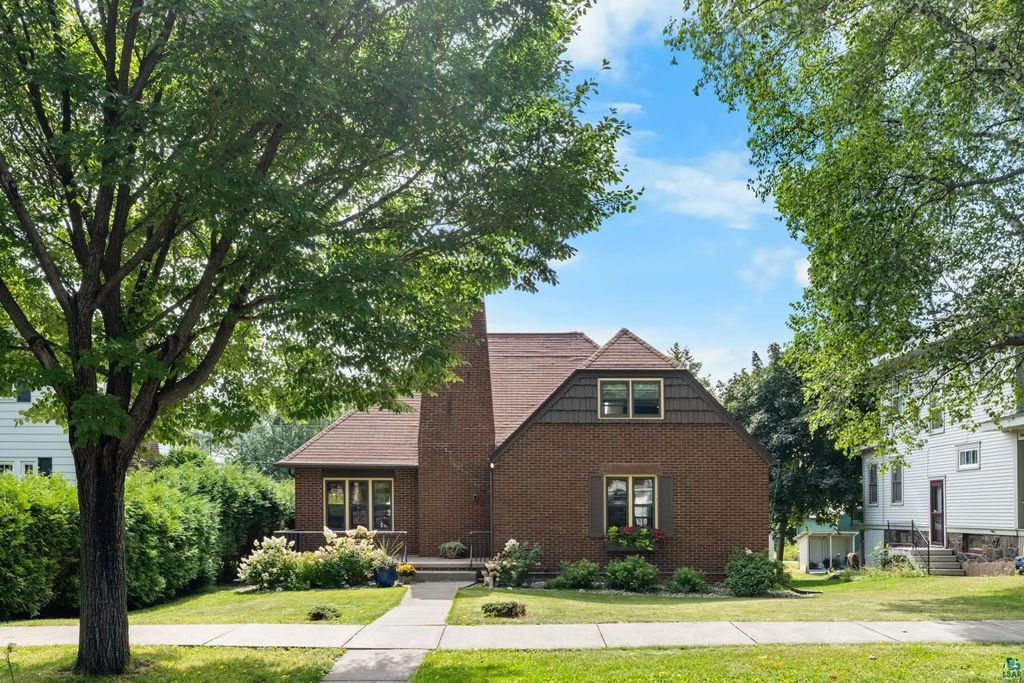 4214 Robinson St, Duluth