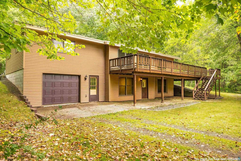 503 W 12th St, Washburn