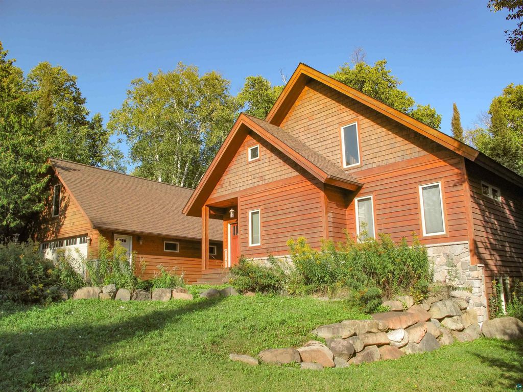 234 10th Ave W, Grand Marais