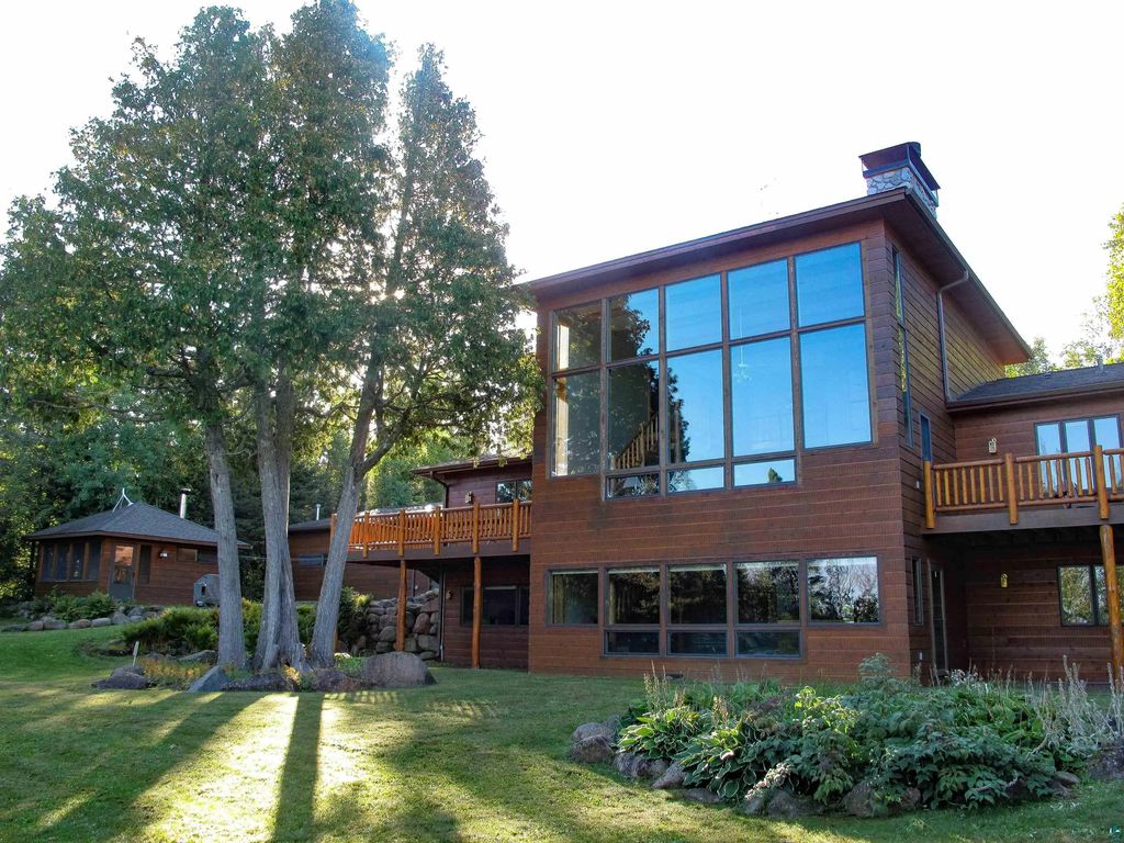 70 Pine Tree Dr, Lutsen