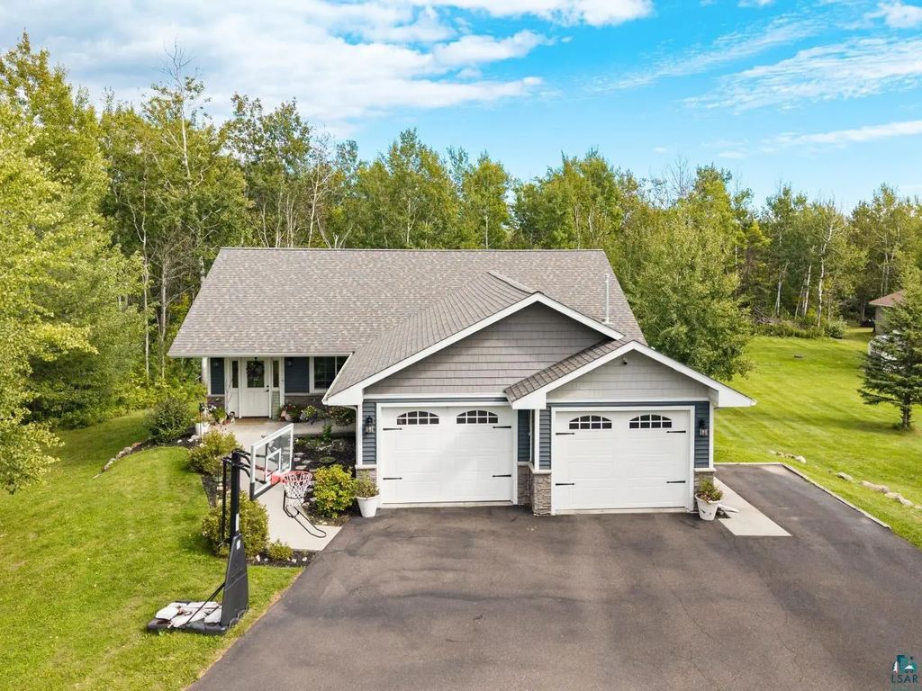 4378 Ugstad Rd, Hermantown