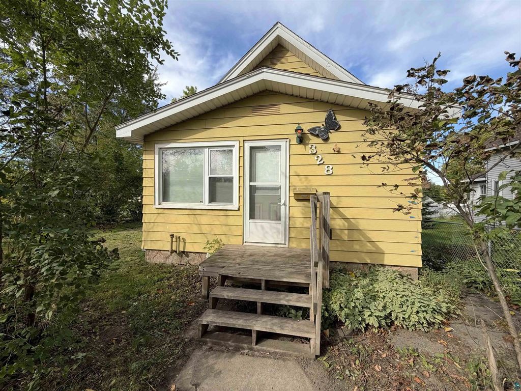 328 Sw 9th St, Chisholm
