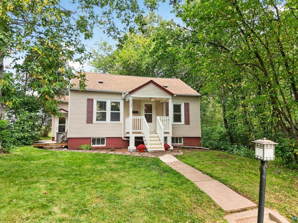 2125 W 10th St, Duluth