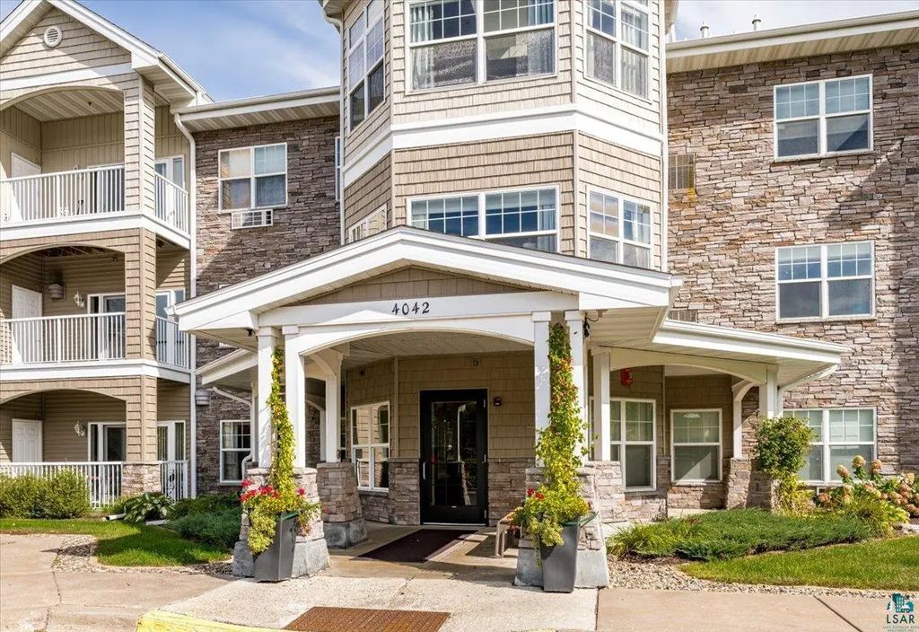 4042 Haines Rd 305, Duluth