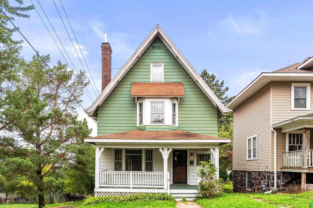 617 N 17th Ave E, Duluth