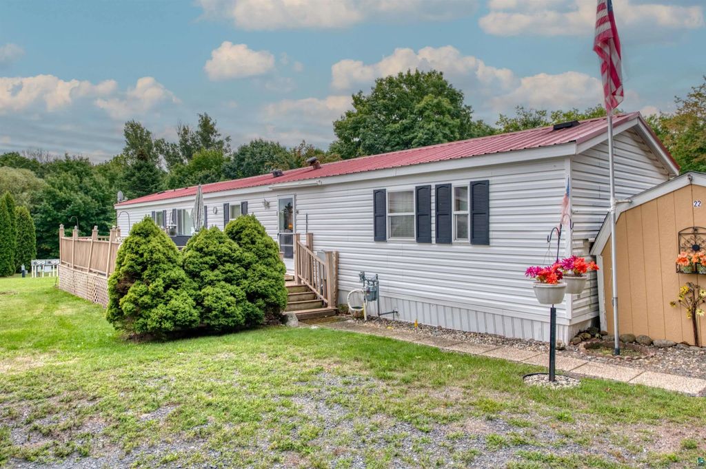 85185 Trailer Court Rd 22, Bayfield