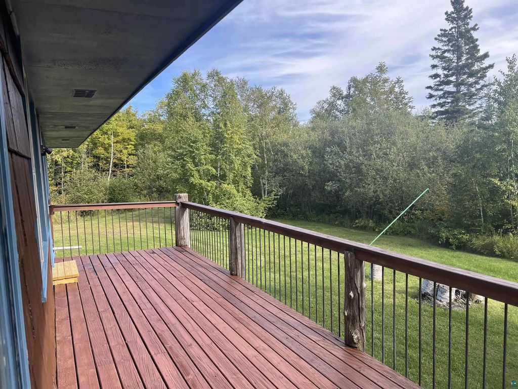 118 Rollins Ridge, Tofte