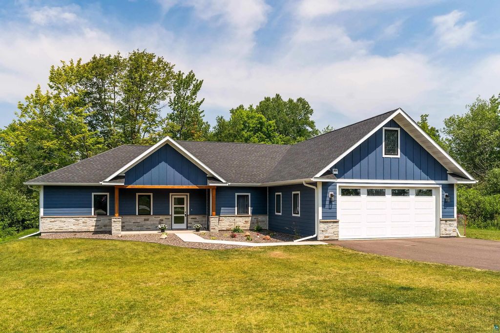 4889 Peyton Dr, Hermantown