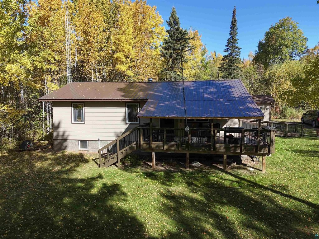 346 County Rd 48, Grand Marais
