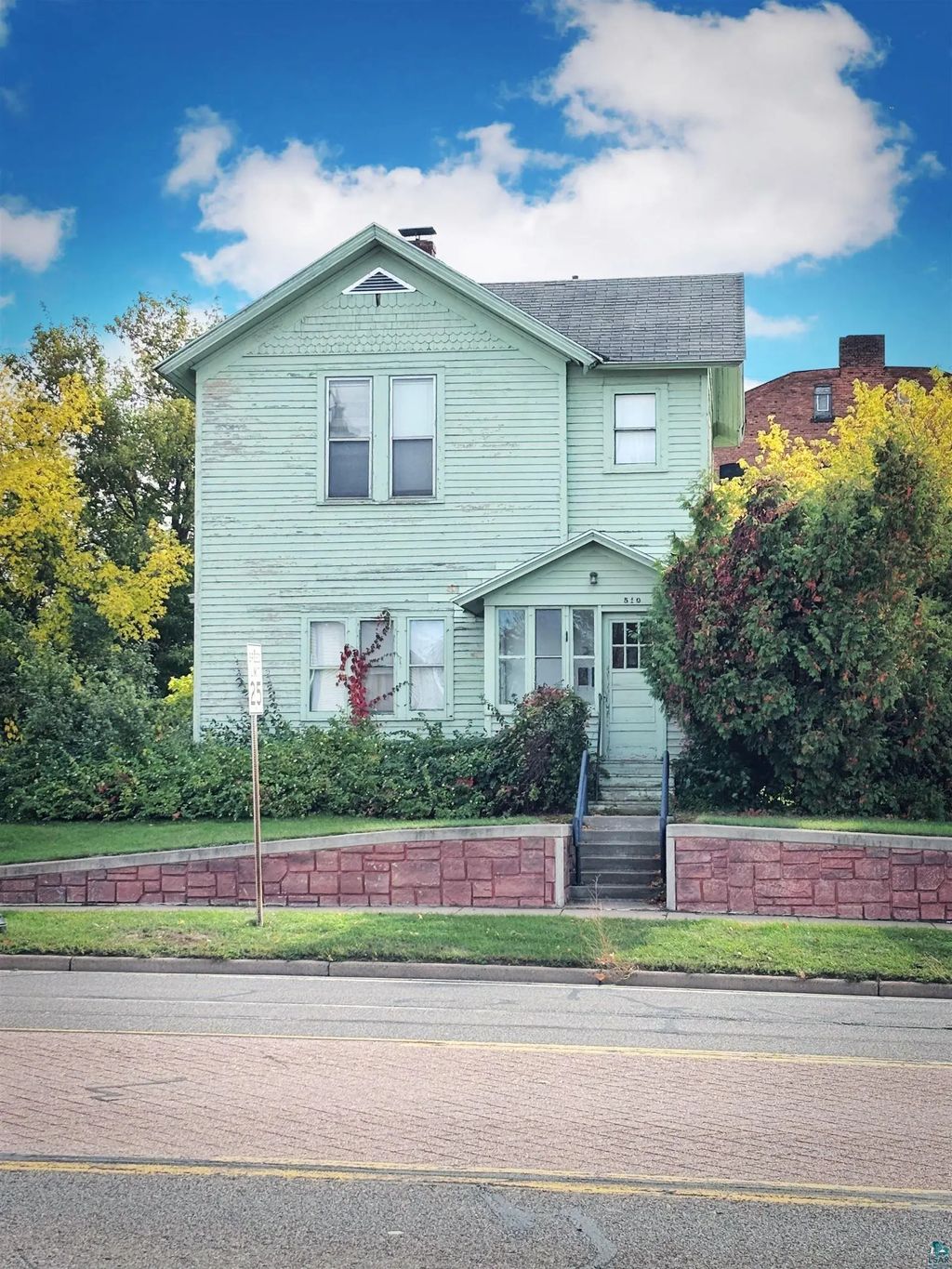 510 Lake Shore Dr W, Ashland