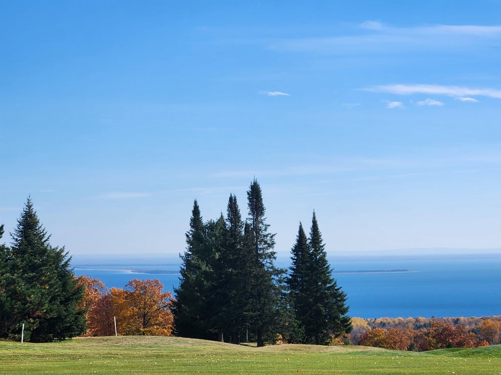 Xxx Raspberry Lane, Bayfield